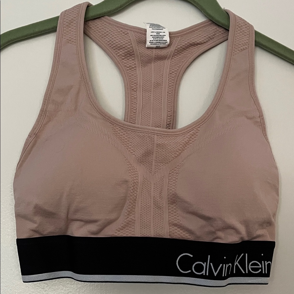 Vintage Calvin Klein Women's Blush Sports Bra